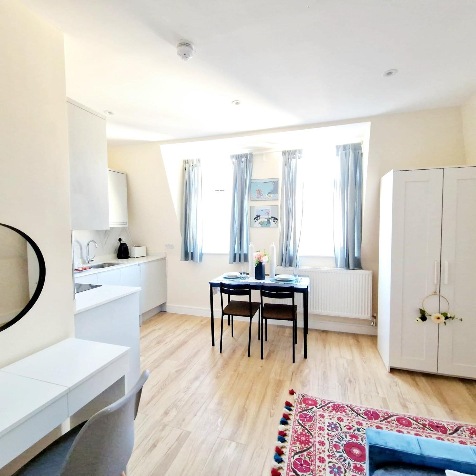 Crendon House Boutique Hotel High Wycombe Buckinghamshire Ngoại thất bức ảnh